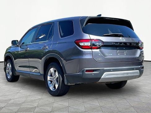 Used 2025 Honda Pilot EX-L image 5