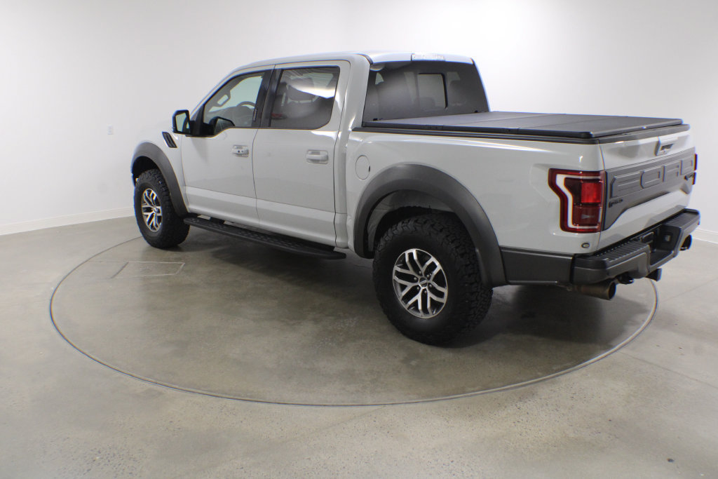 Used 2017 Ford F150 Raptor w/ Equipment Group 802A Luxury AWD/4WD image 4