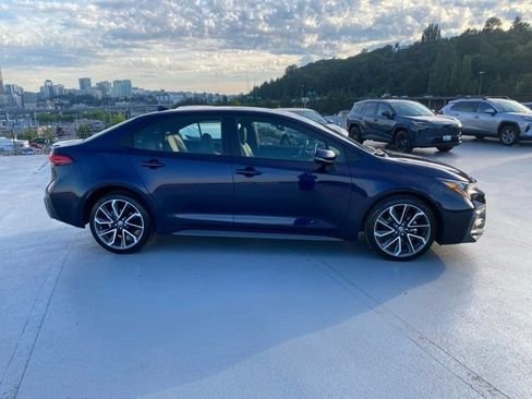Certified 2020 Toyota Corolla XSE FWD image 3