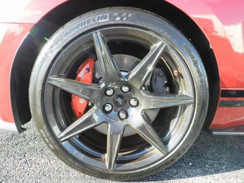 Used 2022 Ford Mustang Shelby GT500 w/ Carbon Fiber Track Pack image 36