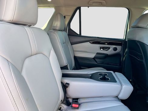 Used 2025 Honda Pilot EX-L image 27