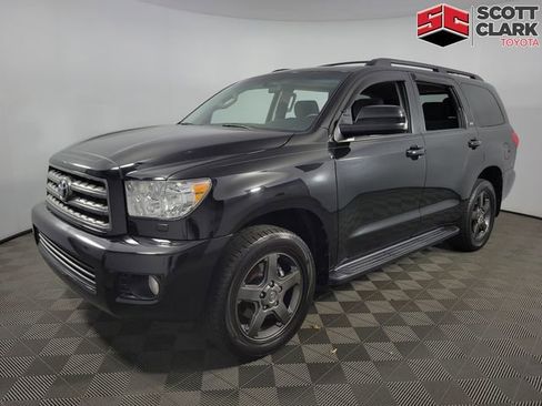 Used 2017 Toyota Sequoia SR5 image 3
