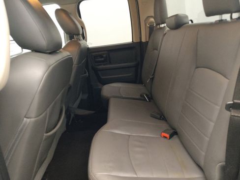 Used 2018 RAM 1500 Express RWD image 18
