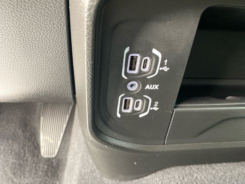 Used 2026 RAM 2500 Big Horn AWD/4WD image 13