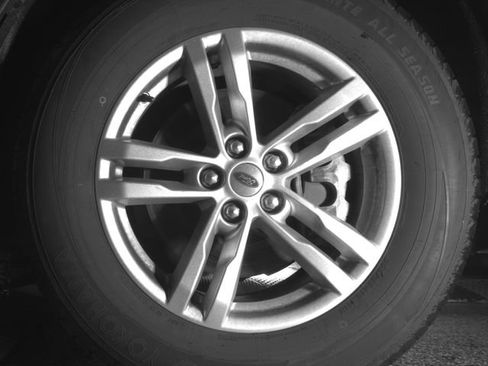 Used 2020 Ford Explorer XLT w/ Equipment Group 202A image 10