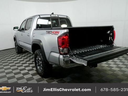 Used 2016 Toyota Tacoma TRD Off-Road image 31
