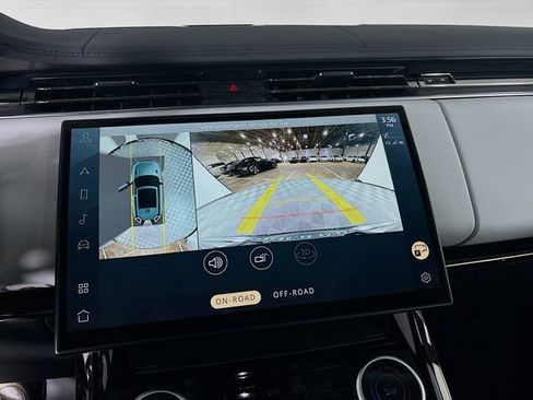 Used 2023 Land Rover Range Rover Sport SE Dynamic image 17