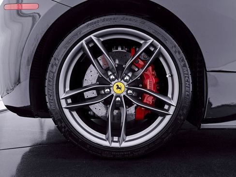 Used 2018 Ferrari 488 Spider RWD image 46