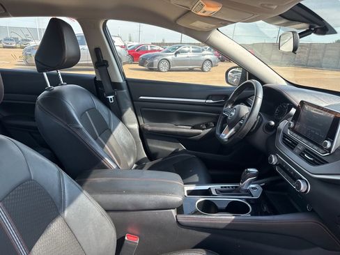 Certified 2024 Nissan Altima 2.5 SR FWD image 29
