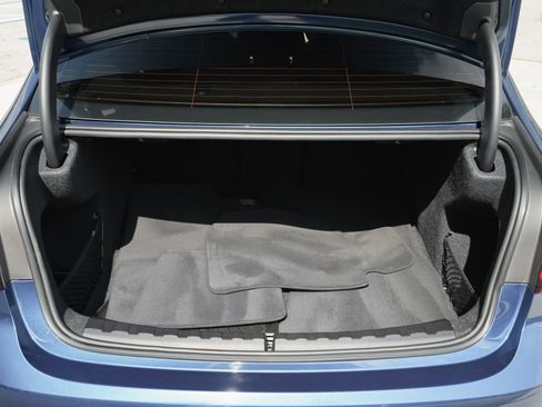 Used 2022 BMW 330i Sedan w/ Premium Package image 43