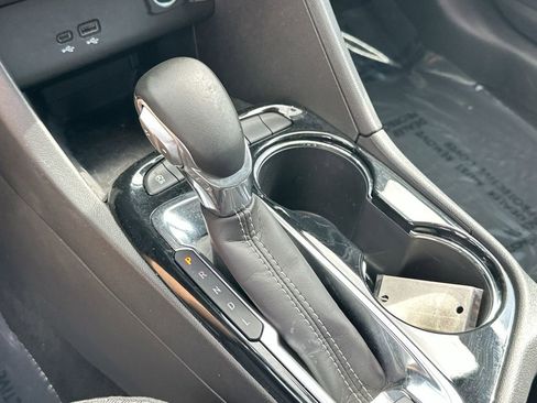 Certified 2025 Buick Encore GX Preferred FWD image 16