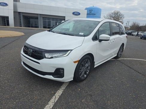 Used 2025 Honda Odyssey Touring image 7