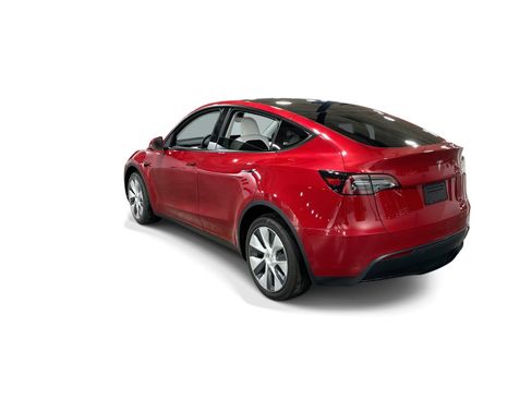 Certified 2023 Tesla Model Y Long Range AWD/4WD image 4