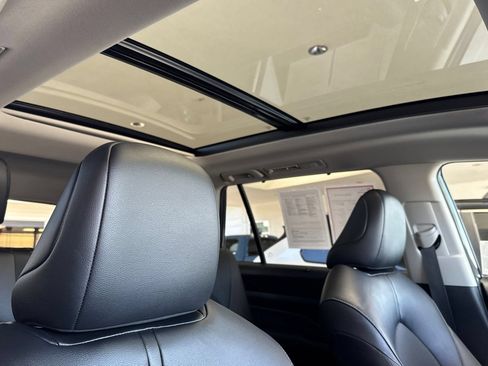 Certified 2025 Toyota Grand Highlander FWD image 24