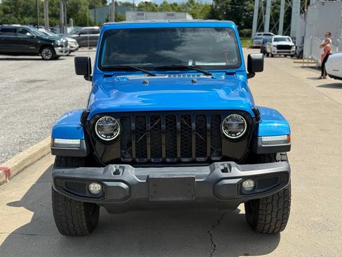 Used 2021 Jeep Gladiator Sport AWD/4WD image 3