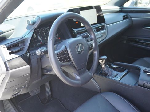 Used 2024 Lexus ES 350 FWD image 19