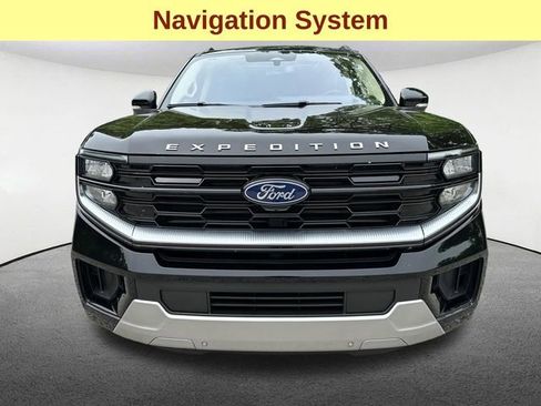 Certified 2025 Ford Expedition Max Platinum AWD/4WD image 4