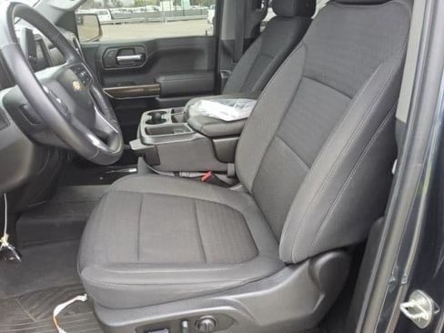 Used 2022 Chevrolet Silverado 1500 LT AWD/4WD image 8