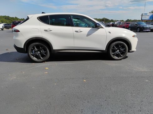 New 2025 Dodge Hornet GT w/ GT Blacktop Package image 4