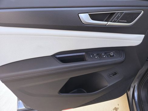 Used 2025 Volkswagen Atlas Cross Sport SEL Premium R-Line image 21