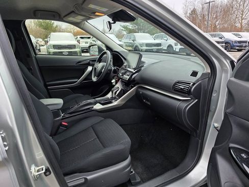 Used 2023 Mitsubishi Eclipse Cross LE image 11