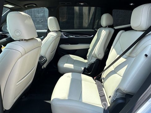 New 2025 Cadillac XT6 Sport w/ Technology Package image 7