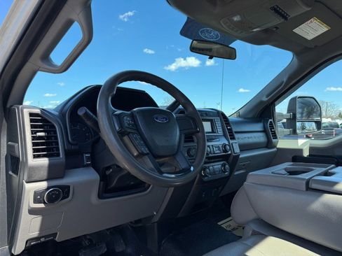 Used 2017 Ford F250 XL w/ XL Value Package image 14