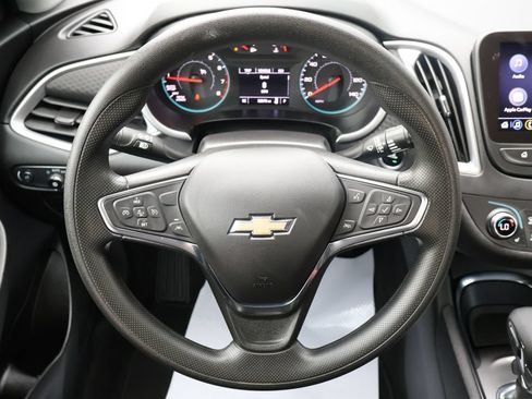 Certified 2025 Chevrolet Malibu LT FWD image 14