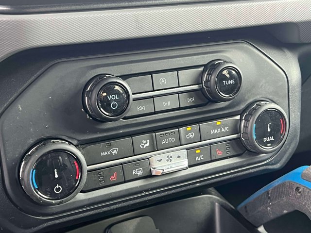 Used 2022 Ford Bronco Black Diamond AWD/4WD image 32