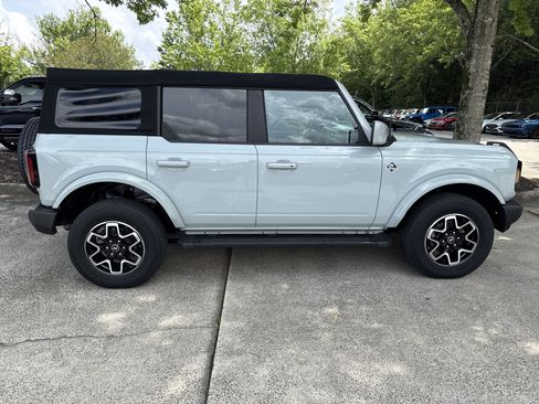 Used 2022 Ford Bronco Outer Banks AWD/4WD image 8