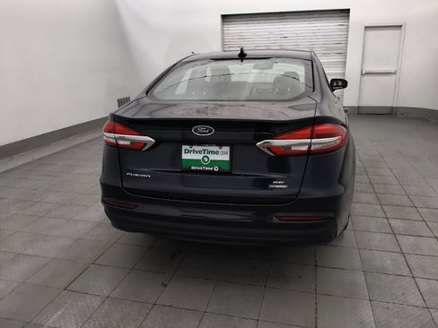 Used 2020 Ford Fusion SE FWD image 7