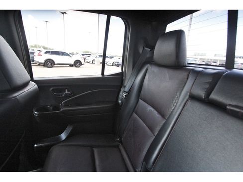 Used 2025 Honda Ridgeline Black Edition image 11
