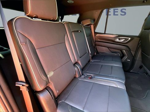Used 2023 GMC Yukon SLT RWD image 25