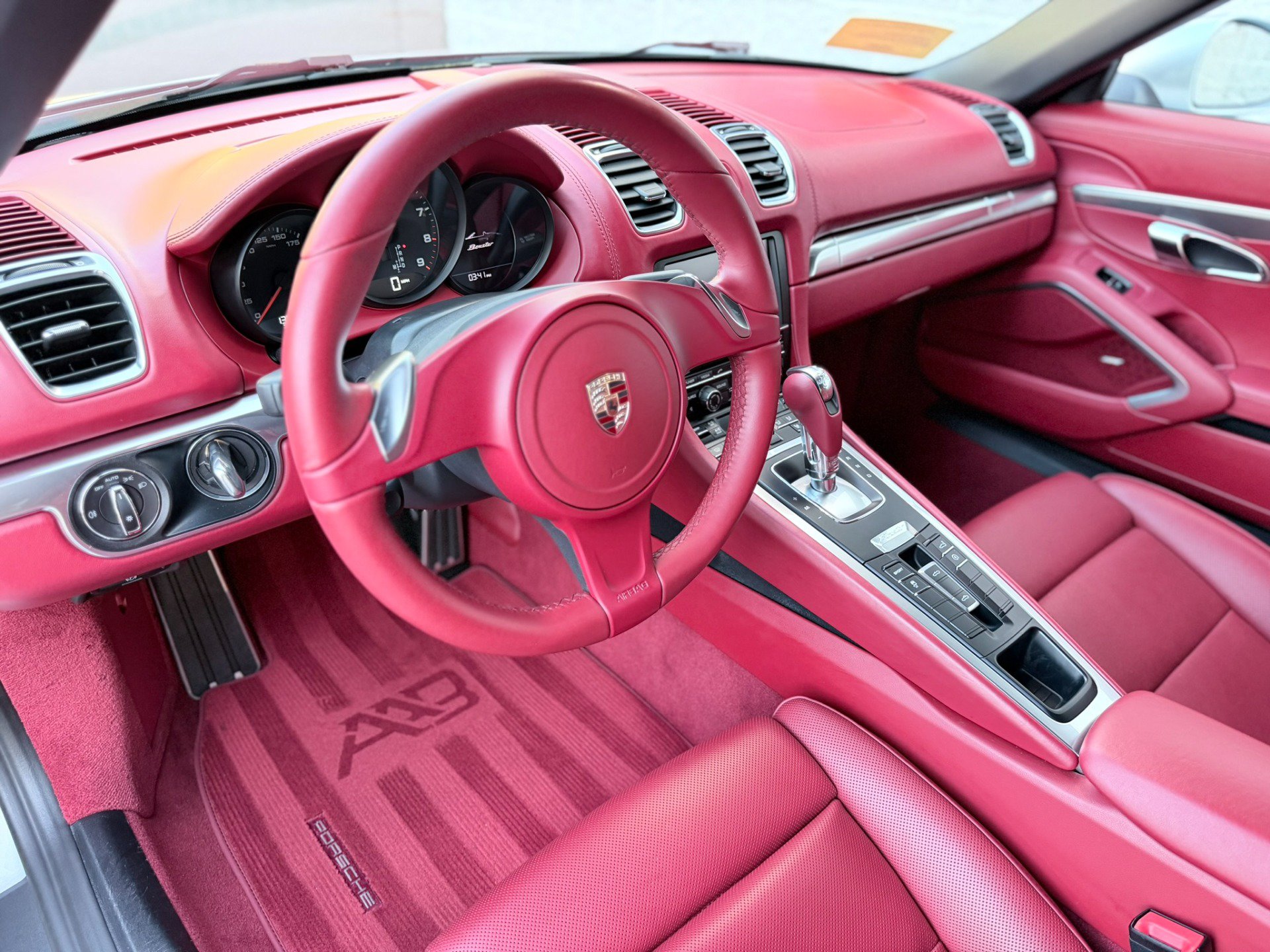 Used 2014 Porsche Boxster RWD image 16