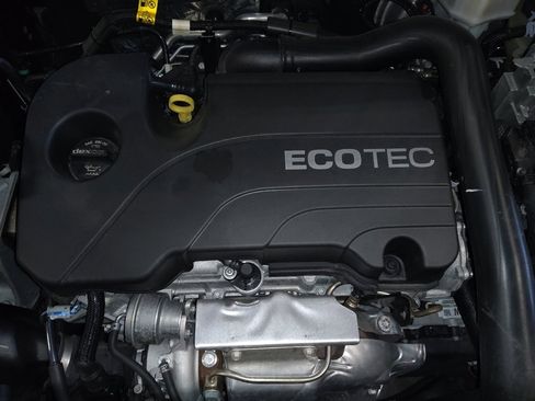 Used 2022 Chevrolet Equinox LT w/ Driver Convenience Package image 30