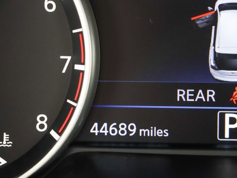 Used 2023 Nissan Murano SV AWD/4WD image 16