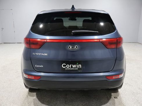 Used 2018 Kia Sportage LX image 3