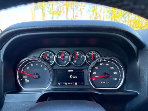 Used 2022 Chevrolet Silverado 1500 LT image 14