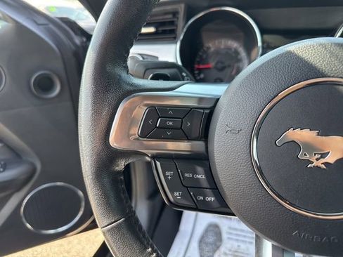 Used 2017 Ford Mustang Premium RWD image 28