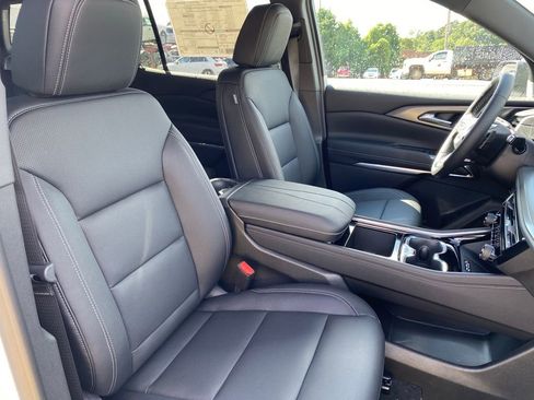 New 2026 Chevrolet Traverse LT image 24