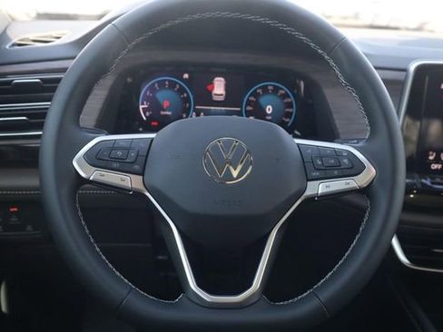 New 2026 Volkswagen Atlas SEL image 8