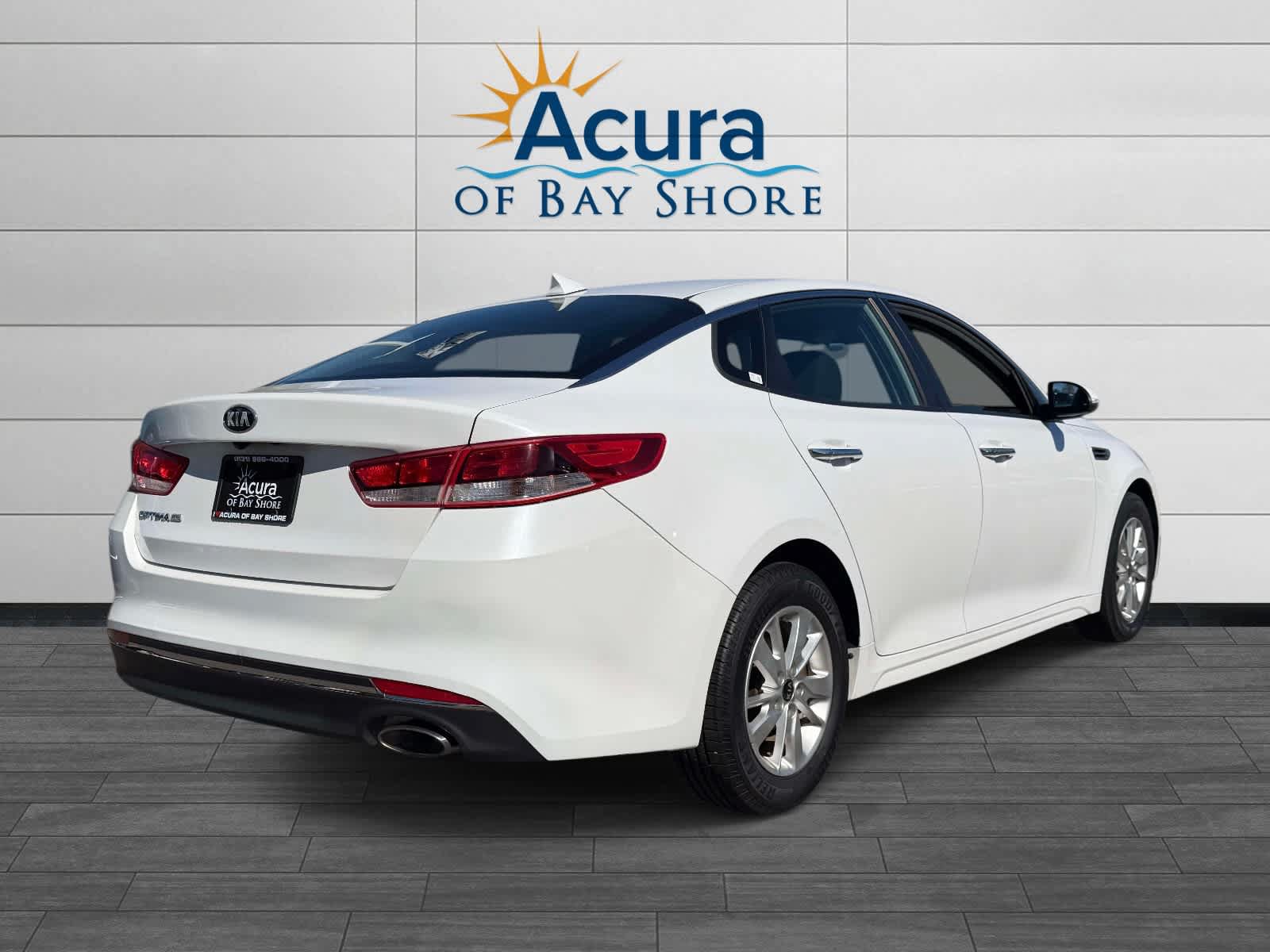 Used 2017 Kia Optima LX FWD image 6