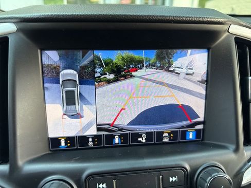 Used 2022 GMC Terrain SLT FWD image 29