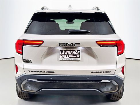 New 2026 GMC Terrain Elevation w/ Elevation Premium Package image 4