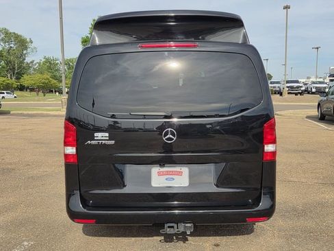 Used 2023 Mercedes-Benz Metris Passenger image 5