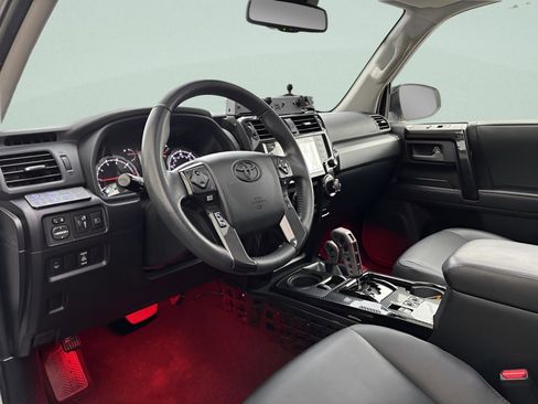 Used 2021 Toyota 4Runner TRD Off-Road Premium w/ Moonroof Package image 26