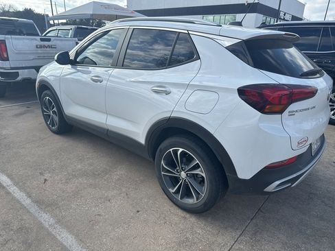 Used 2023 Buick Encore GX Select w/ Safety Package II image 3