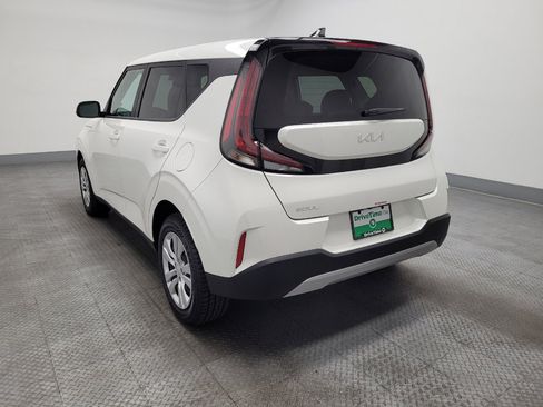 Used 2025 Kia Soul LX image 5