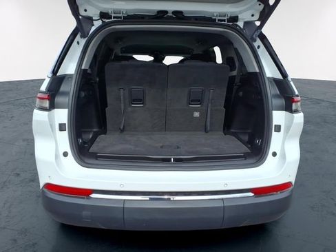 Used 2022 Jeep Grand Cherokee L Laredo w/ Luxury Tech Group I image 9