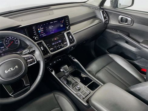 Certified 2023 Kia Sorento S w/ Panoramic Sunroof Package image 28